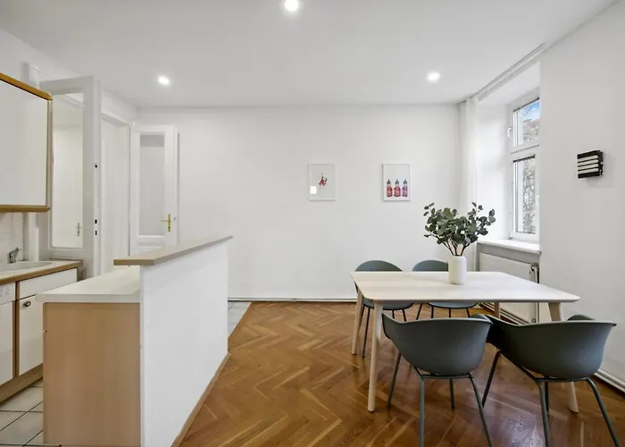Apartment Big Spacious In Wien